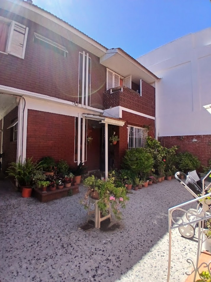 VENTA PH 3 AMBIENTES - BARRIO PRIMERA JUNTA-