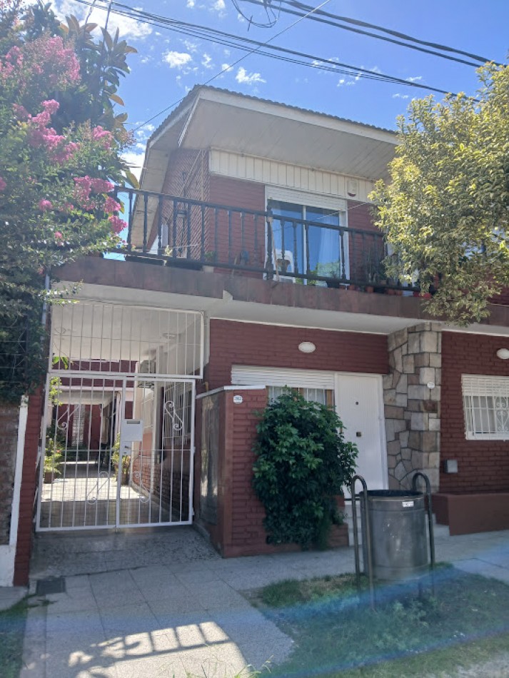 VENTA PH 3 AMBIENTES - BARRIO PRIMERA JUNTA-