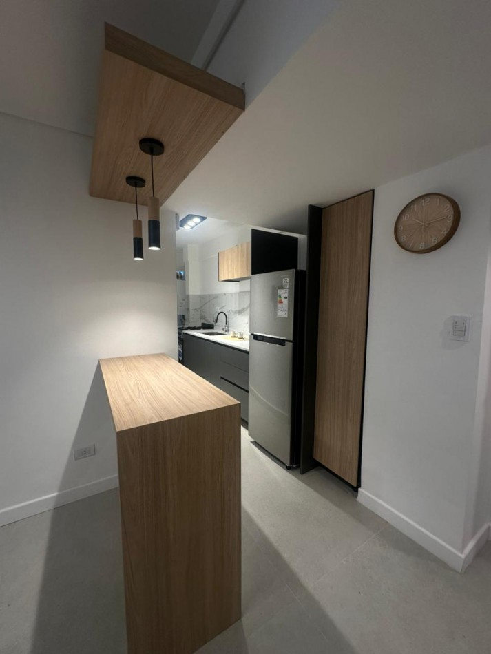 VENTA 3 AMBIENTES CON VISTA PLENA AL MAR Y COCHERA- LA PERLA-