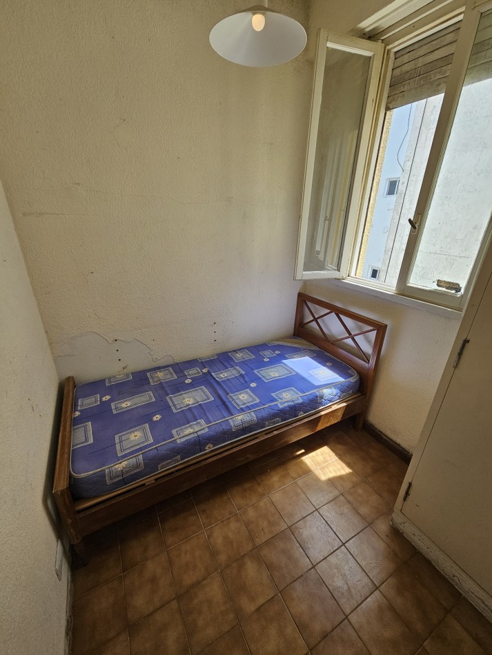 VENTA 2 AMBIENTES CON DEPENDENCIA Y VISTA LATERAL AL MAR - LA PERLA-