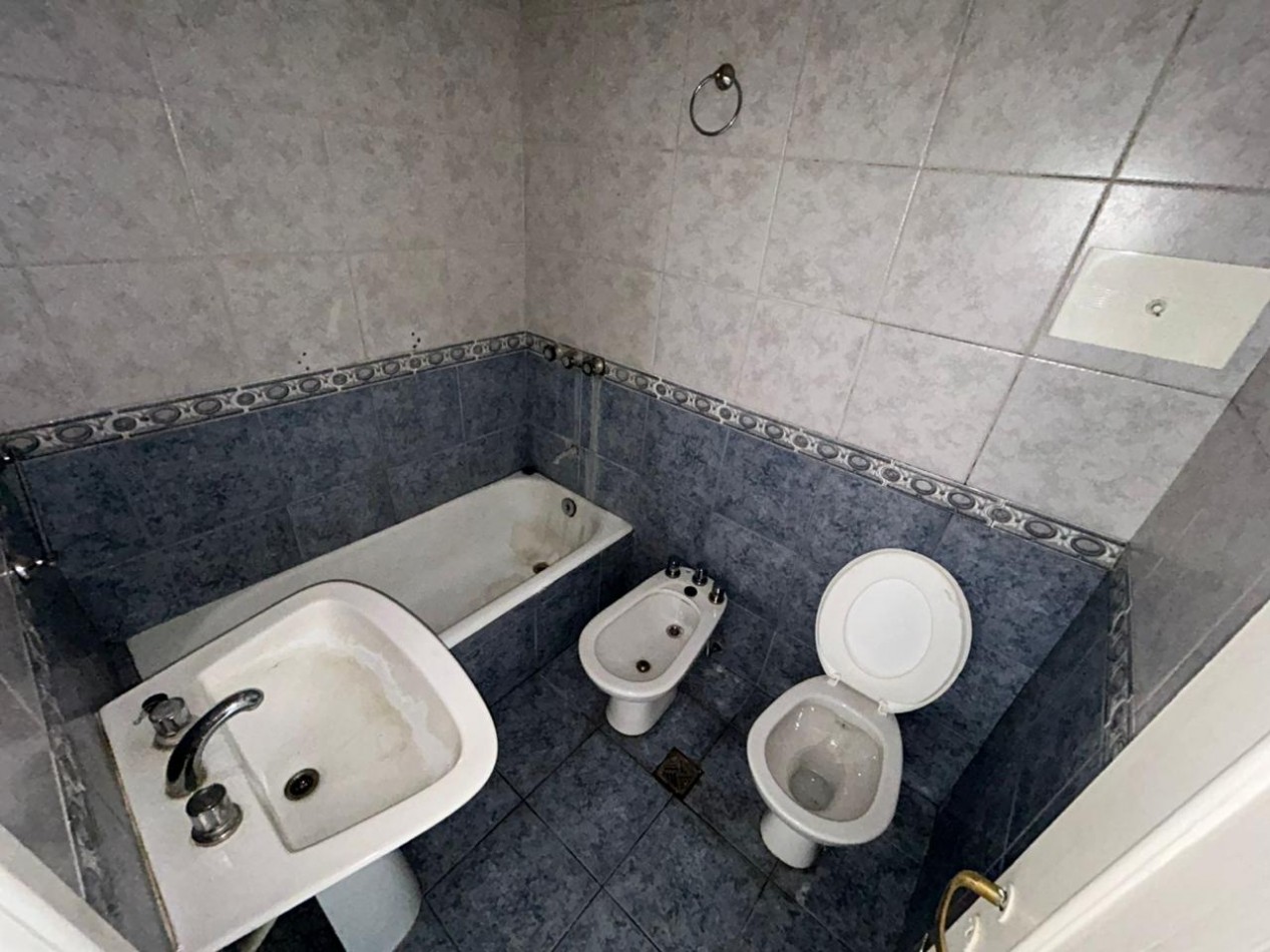 MONOAMBIENTE A LA CALLE CON BALCON - CENTRO - 