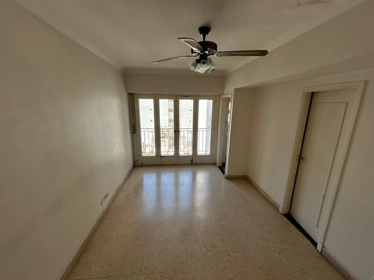 MONOAMBIENTE A LA CALLE CON BALCON - CENTRO - 