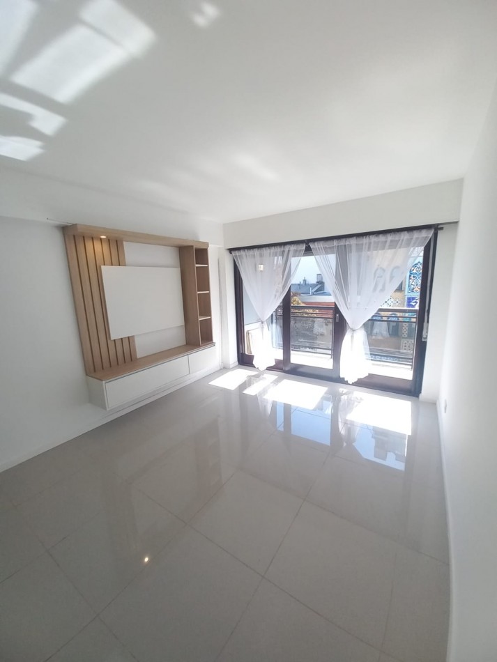 VENTA 3 AMBIENTES CON BALCON - PLAZA MITRE-