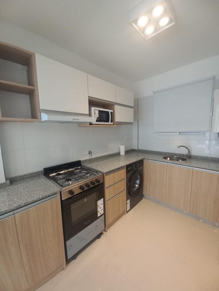 VENTA 3 AMBIENTES CON BALCON - PLAZA MITRE-