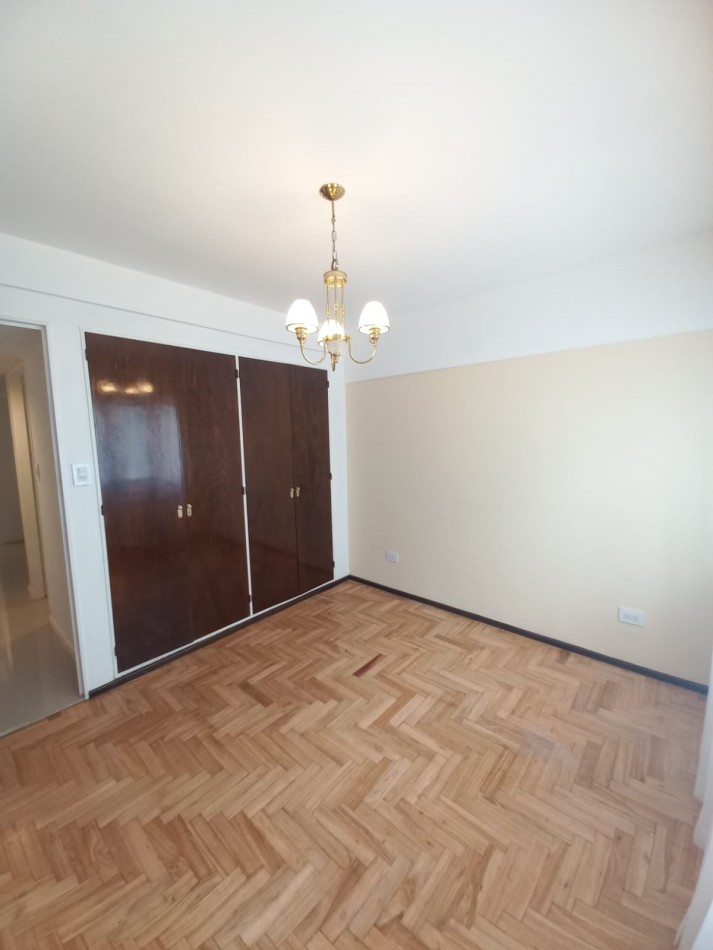 VENTA 3 AMBIENTES CON BALCON - PLAZA MITRE-