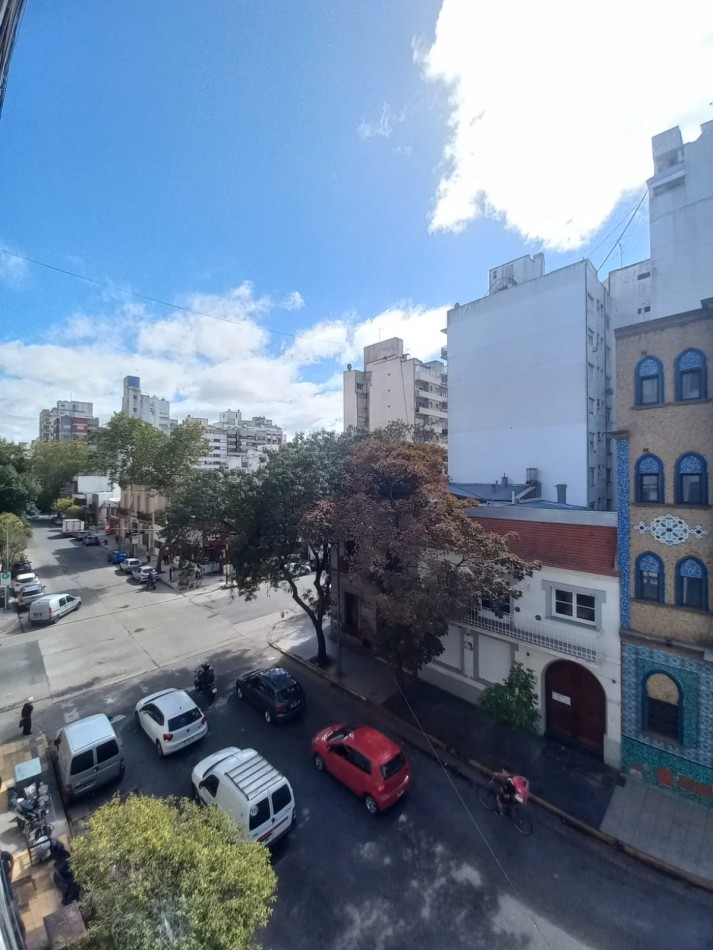 VENTA 3 AMBIENTES CON BALCON - PLAZA MITRE-