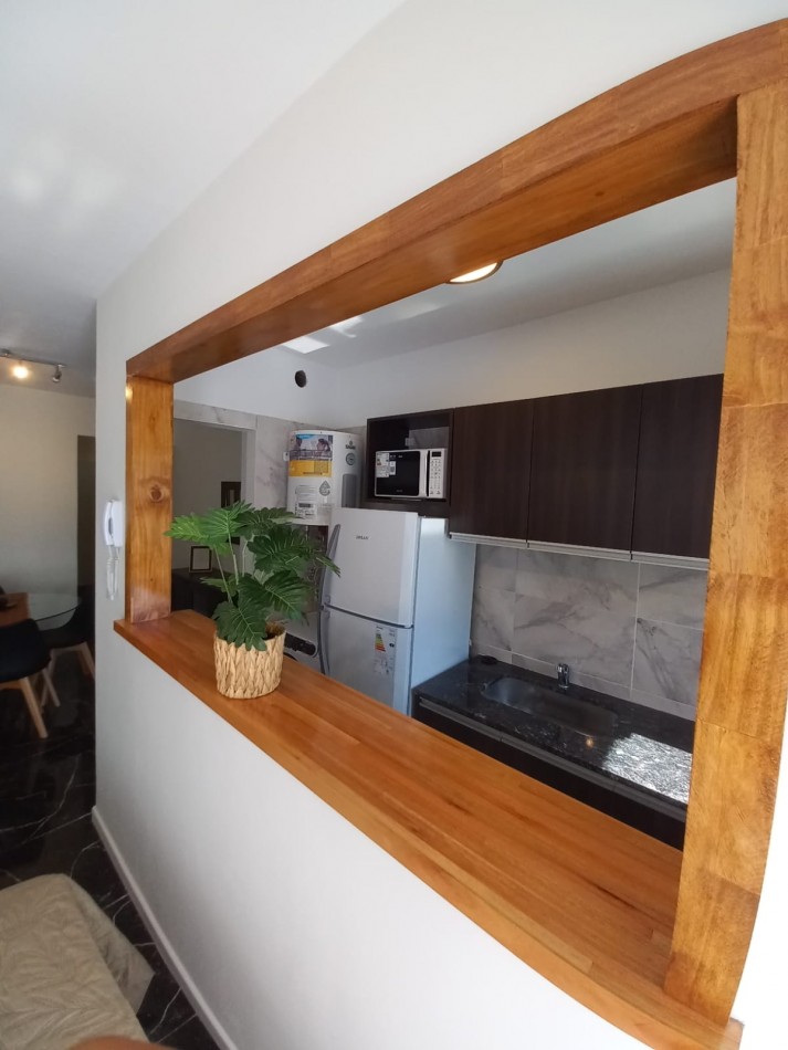 VENTA AMBIENTE CON BALCON - ZONA ALDREY-