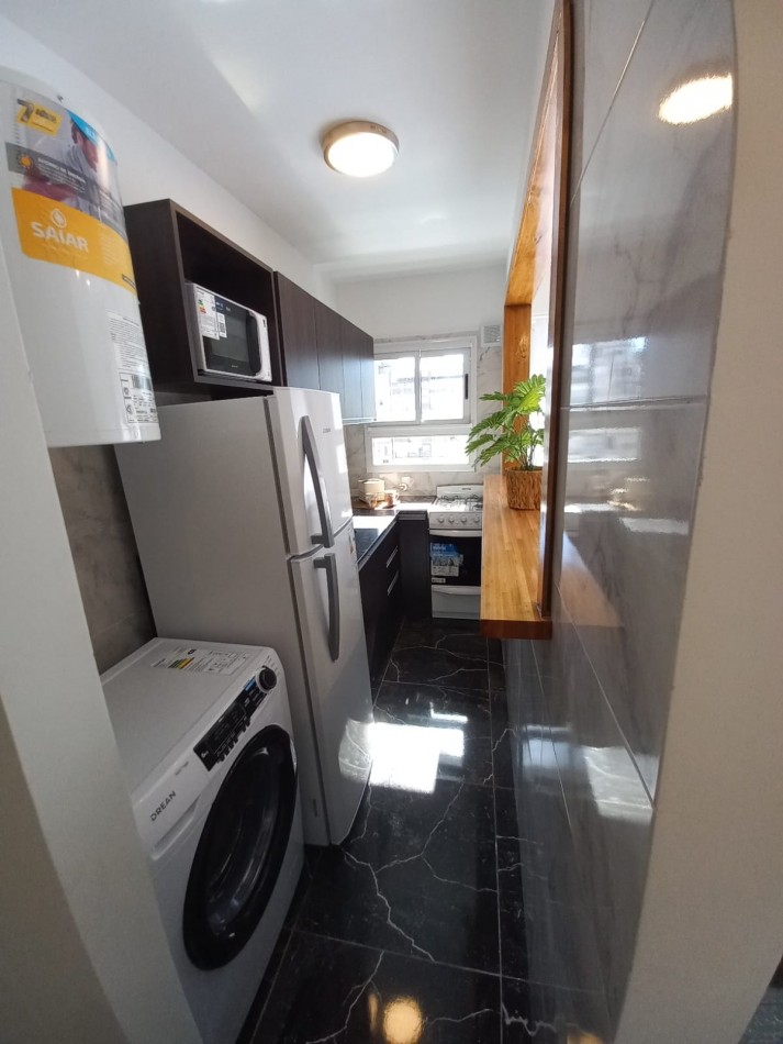 VENTA AMBIENTE CON BALCON - ZONA ALDREY-