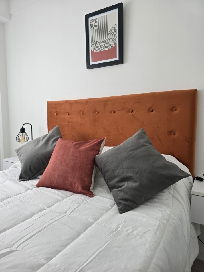 VENTA MONOAMBIENTE CON PARRILLA- PLAZA COLON -