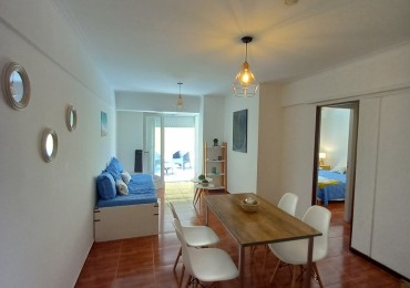 ¡VENTA! Hermoso Departamento de 2 Ambientes con gran terraza envolvente. Totalmente reciclado