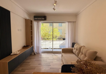 EN VENTA 2 AMBIENTES CON BALCON - PLAZA COLON-