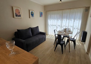 VENTA 2 AMBIENTES A LA CALLE CON BALCON TERRAZA - GUEMES -