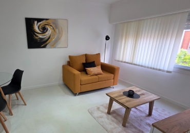 VENTA 2 AMBIENTES AL FRENTE - PLAZA COLON -