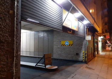 VENTA COCHERA -CENTRO-