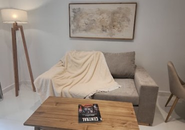 VENTA 3 AMBIENTES PLANTA BAJA CON 2 PATIOS - ZONA ALDREY -